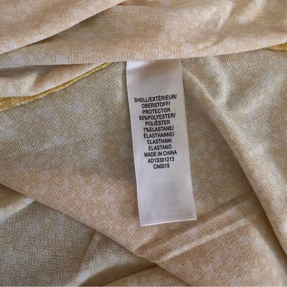 Adrianna Papell Yellow Floral Short Sleeve Wrap Blouse - Picture 7 of 7